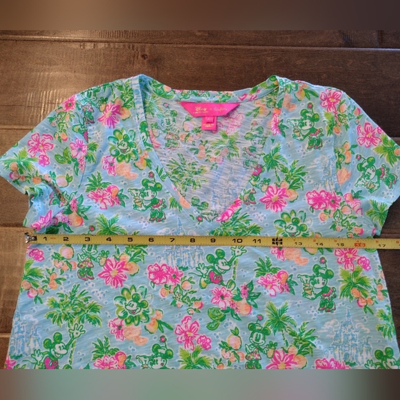 LILLY PULITZER Women's Disney Mickey Minnie Etta green pink T-Shirt Tee - XS - Picture 3 of 7